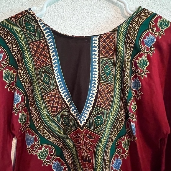 📚 1960s Vintage Red & Green Tunic Blouse with Angel Sleeves Size Small - Picture 4 of 6